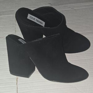 Steve Madden Suede Clogs